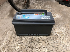 Аккумулятор Exide Premium 100Ah 900A (2 фото из 4)