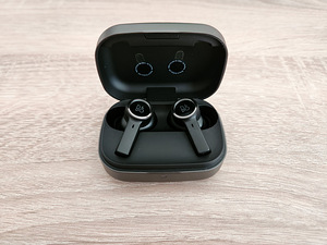 Bang & Olufsen Beoplay Ex (Black Anthracite) (2 foto / 6)