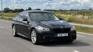 BMW F10 530d (3 foto / 10)