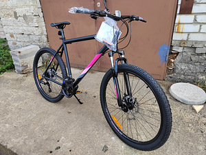 Serious Rockville 27.5 ", Disk brakes, НОВЫЙ ВЕЛОСИПЕД (1 фото из 6)