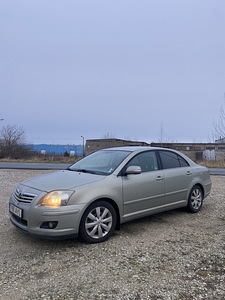 Toyota Avensis 2.0 108kw (3 foto / 8)