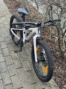 Детский велосипед Specialized Riprock 20 (4 фото из 5)