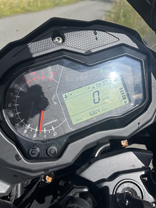 Benelli trk 502x 2019a (6 foto / 10)