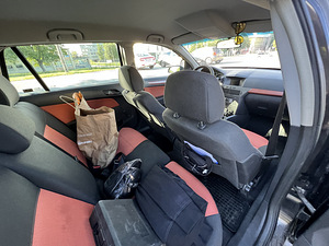 Opel Astra Wagon (10 фото из 15)