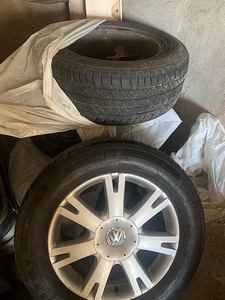 Veljed rehvidega VW touaregilt (3 foto / 3)
