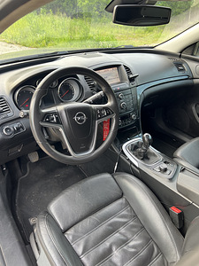 Opel Insignia Sports Tourer 2.0 118kW (8 foto / 10)