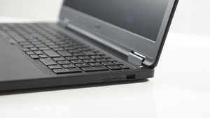 Äriklassi Dell E5550 i5/SSD/IPS/ID, uueväärne (4 foto / 9)