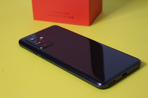 Võimas Oneplus 9 5G, uueväärne (5 foto / 9)