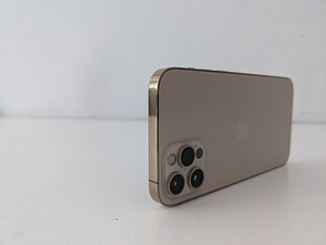 Uueväärne iPhone 12 Pro (7 foto / 10)