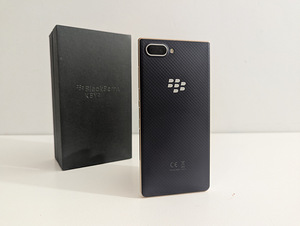Unikaalne Blackberry Key2 LE, uueväärne (3 foto / 9)