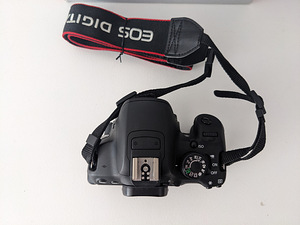 Новый Canon 700D профессиональная камера (5 фото из 9)
