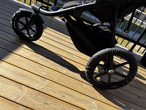 Thule UG2 vanker must-mustal 2021 (5 foto / 10)