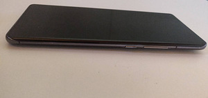 Xiaomi Mi 11 Ekraan katki/Varuosadeks (6 foto / 7)