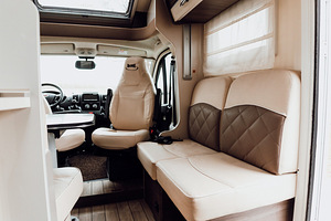Matkaauto McLouis 860 Luxury rent - Tartu (5 foto / 10)