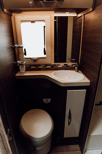 Matkaauto McLouis 860 Luxury rent - Tartu (6 foto / 10)
