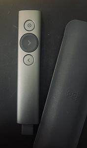Консоль для презентаций Logitech Spotlight (2 фото из 7)