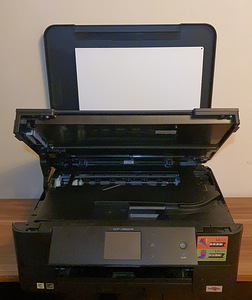 Brother DCP-J582DW Printer DEFEKTIGA, KATKI (3 foto / 5)