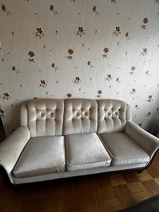 Diivan ja tugitool (1 foto / 2)