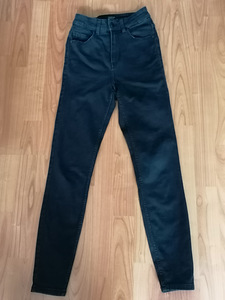 2 paari Reservedi teksaseid, suurus 32 (152). (3 фото из 5)