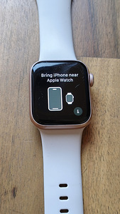 Müüa Apple Watch SE 40mm (roosa kuld, alumiinium) (4 foto / 9)