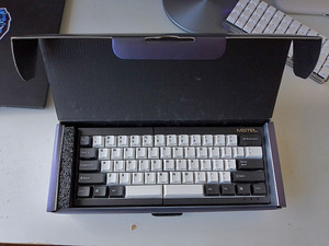 Mistel MD600RGB v3 60% Split Mechanical Keyboard + Brown (3 foto / 5)