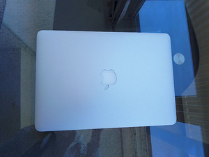 MacBook Pro (Retina, 13-inch, Early 2015) / 2,7GHz / 128GB (2 foto / 10)