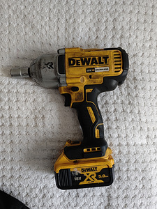 Dewalt mutrikeeraja (2 foto / 4)