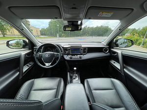 Toyota RAV4 Premium 2.5 114kw (6 foto / 12)