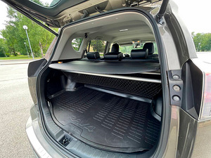 Toyota RAV4 Premium 2.5 114kw (12 foto / 12)