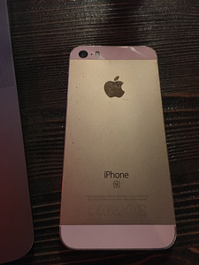 iPhone SE 1-го поколения (2016 г.) (2 фото из 3)