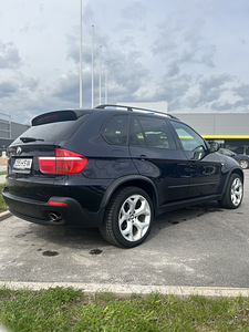 BMW X5 (8 фото из 11)