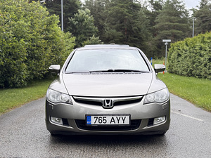 HONDA CIVIC 1.8 103 kW | 2007 (5 foto / 9)