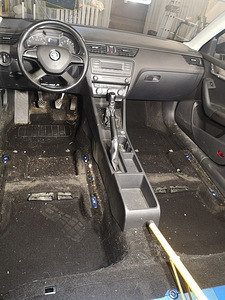 Pakun auto / väikebussi / veoki pesemise / keemilise puhastu (2 foto / 9)