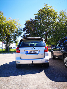 Toyota Corolla Verso (2 foto / 5)