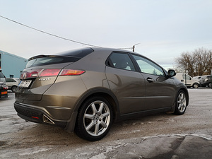 Honda civic (3 foto / 9)