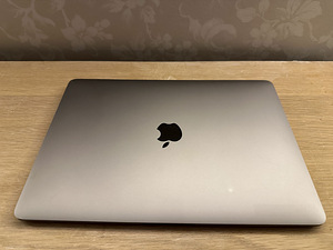 Macbook Air M1 2020 (1 foto / 9)