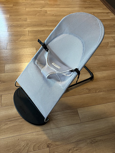 Babybörn lamamistool koos kahe katte ja mänguasjaga (3 foto / 3)