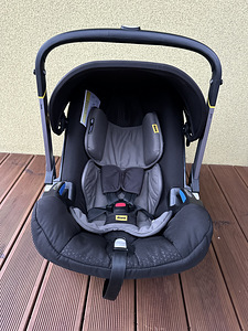 Turvahäll Doona koos Isofix alusega (3 foto / 5)