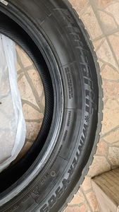 Yokohama Bluearth 225/60 R18 v905 (4 foto / 4)