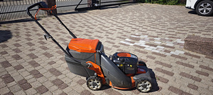 Husqvarna LC 348VE самоходная бензиновая газонокосилка (4 фото из 5)