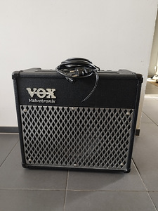 Kittarri võim VOX AD30VT
