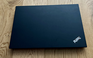 Lenovo Thinkpad T490 i7 (5 foto / 6)