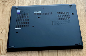 Lenovo Thinkpad T490 i7 (6 foto / 6)