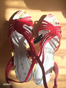 Kingad 38 Marco Tozzi (2 foto / 3)