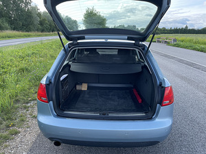 Audi A4 1.6 75кВт (9 фото из 9)
