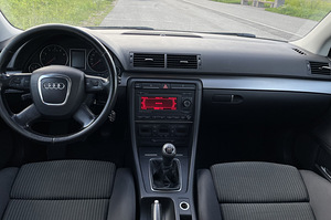 Audi A4 B7 1.6 75kW (7 foto / 10)