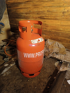 Газовый балон (1 фото из 2)
