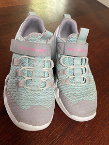 Skechers 31suurus (1 foto / 4)