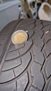 205/70/R15 (1 foto / 3)