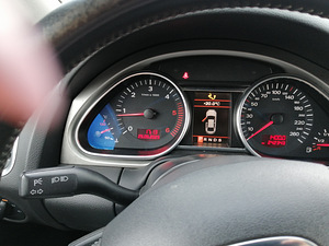 Audi Q7 2006 (7 foto / 9)